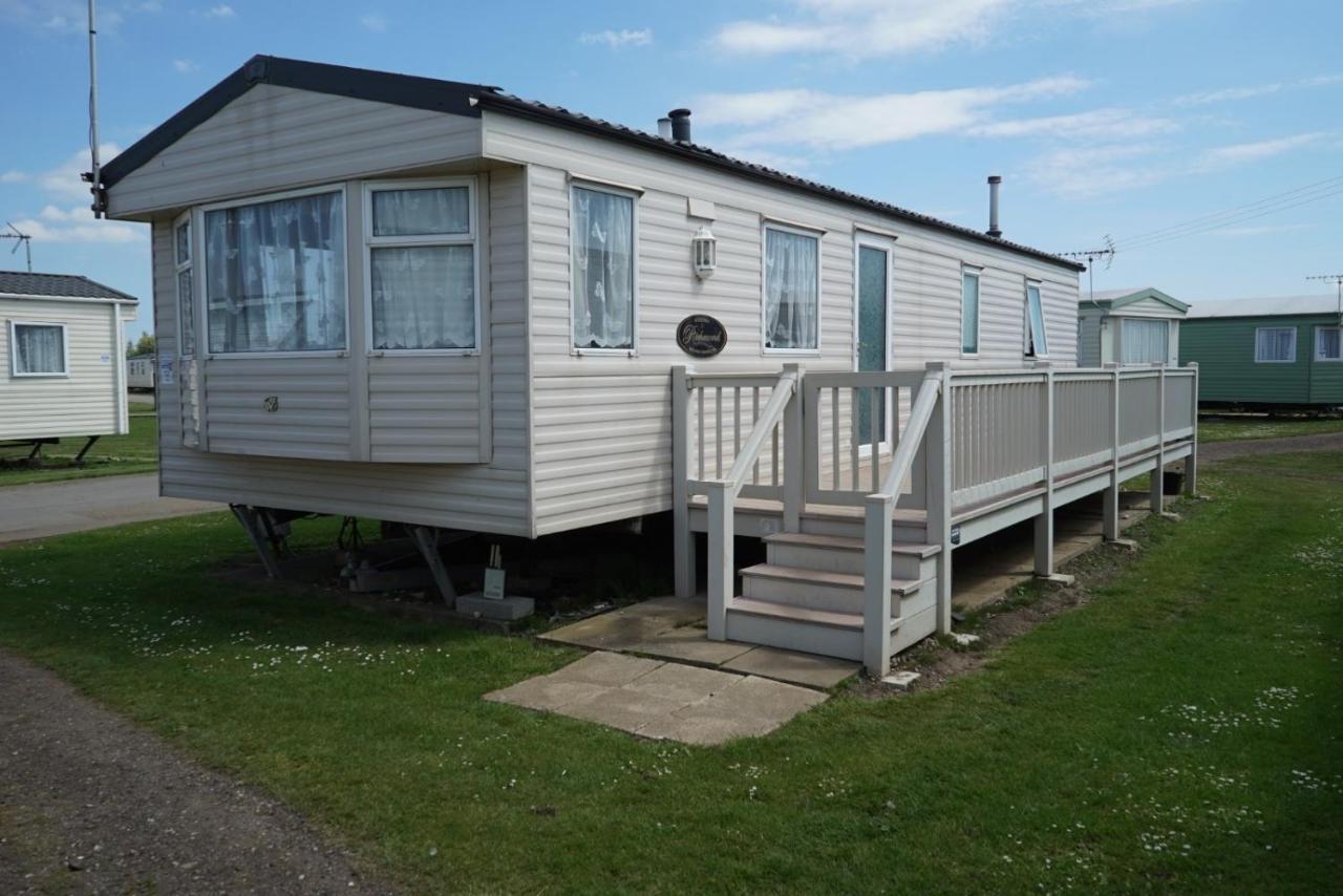 Lyntons 3 Bedroom Caravan Pets Stay Free Linen Included Heacham Exterior photo