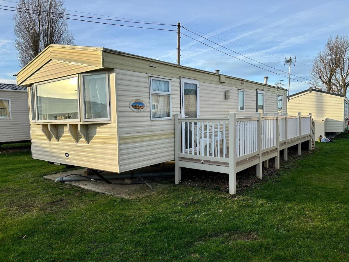 Lyntons 3 Bedroom Caravan Pets Stay Free Linen Included Heacham Exterior photo