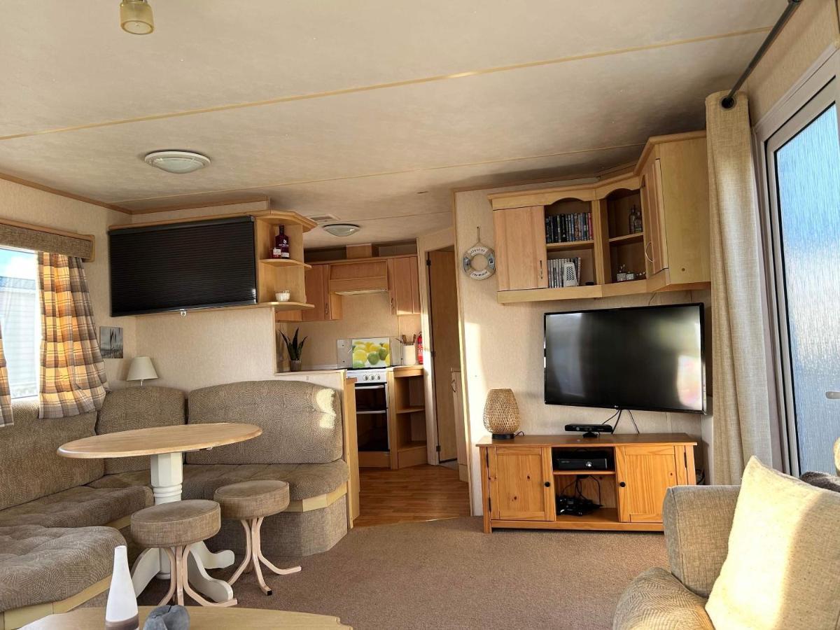 Lyntons 3 Bedroom Caravan Pets Stay Free Linen Included Heacham Exterior photo